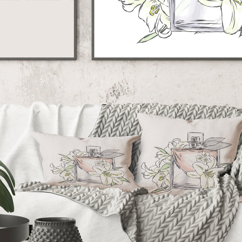 Housse et insert de coussin pour bouteille de parfum et bouquet de fleurs II, 16" x 16"