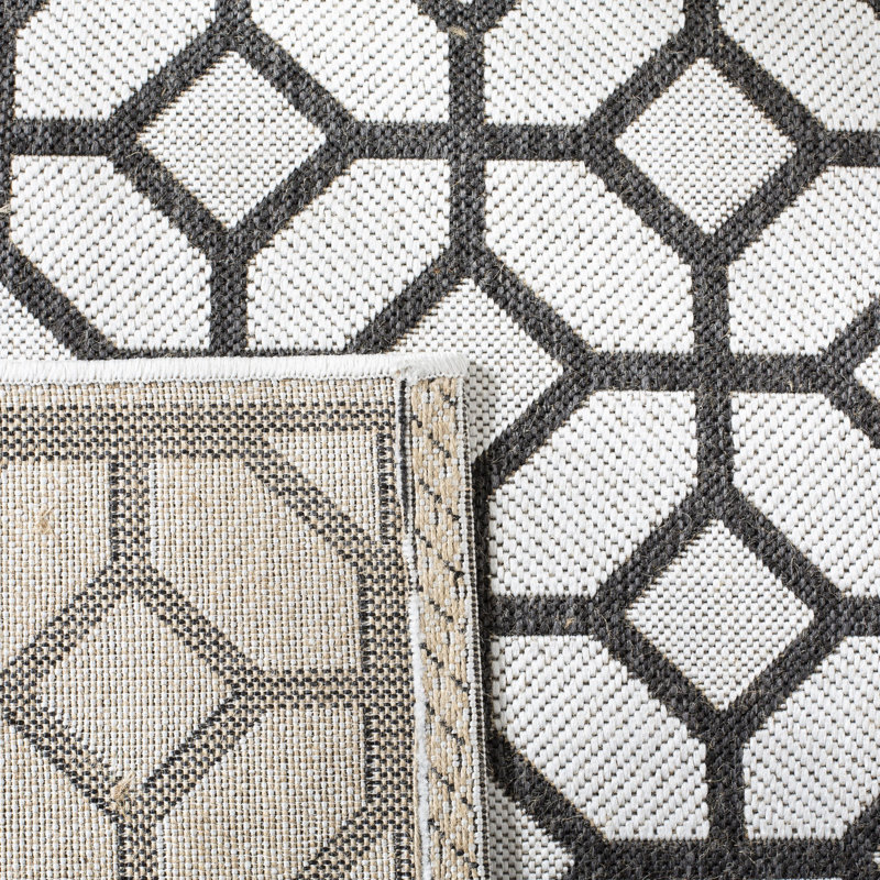 Mitchum Performance Geometric Indoor/Outdoor Area Rug, Rectangle 3' x 5'