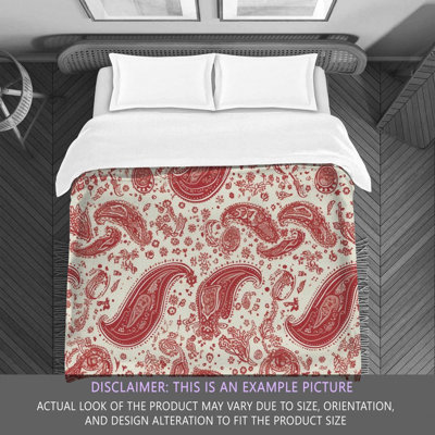 Botanical Red/White Microfiber Comforter