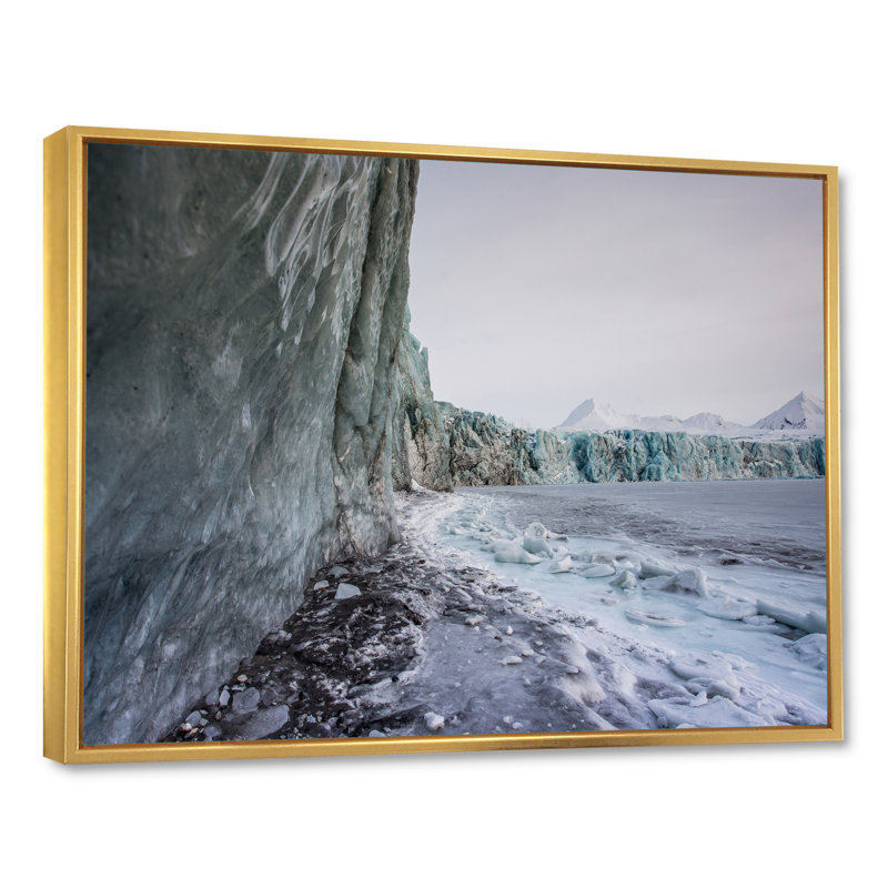 Magnifique image d'un mur de glace - peinture sur toile, H 34 po x l 44 po, Toile à cadre flottant doré