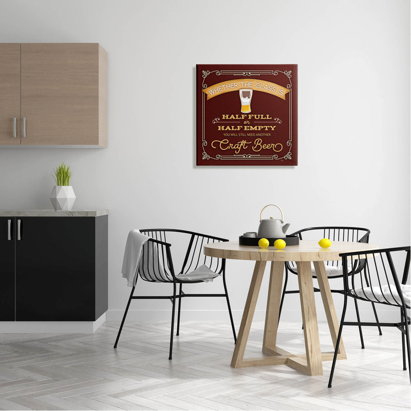 Art mural sur toile «Half Full or Empty Beer» par Mollie B., H 24 po x l 24 po x P 1,5 po, Toile tendue