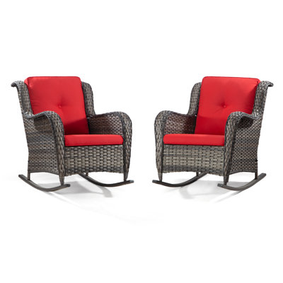 Chaise berçante d'extérieur en osier Whitakers