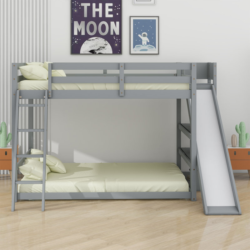 Lit superposé avec échelle, glissade et tablettes, gris