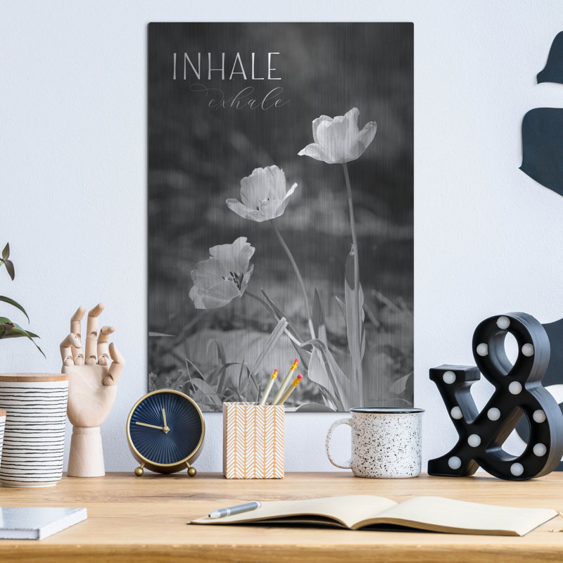 Art mural en métal Latitude Run® «Inhale, Exhale» par Lori Deiter, H 16 po x l 12 po