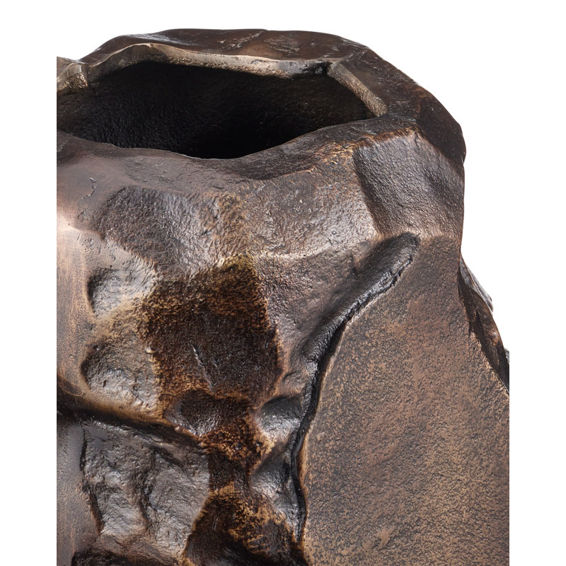 Carmelo Handmade Cast Aluminum Table Vase