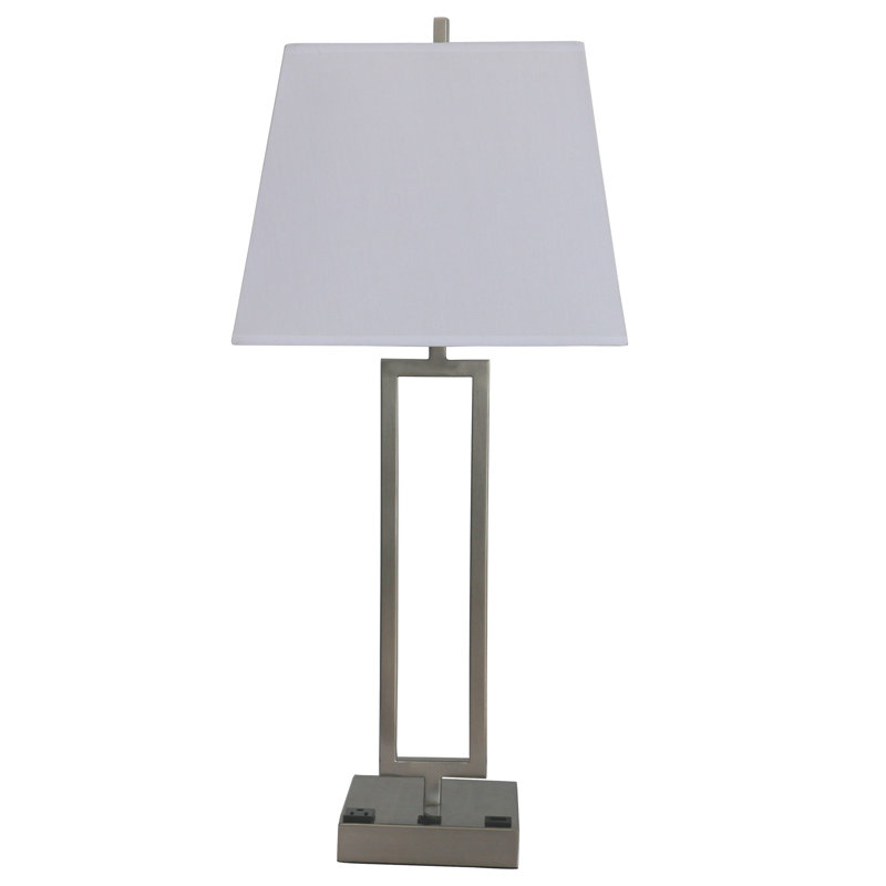 Lampe de table en métal 26 po tech-friendly Phang
