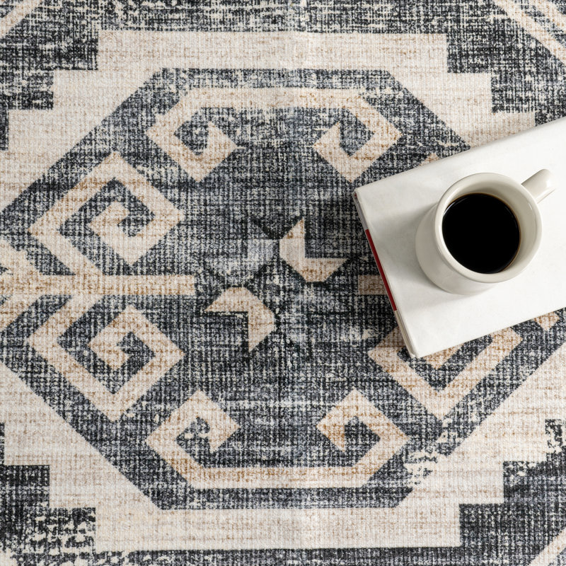 Marylene Machine Woven Polyester Area Rug in Gray, Rectangle 5' x 8'