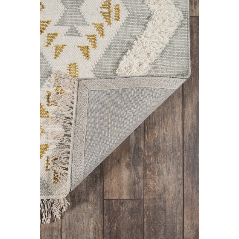 Handmade Gray and Beige Wool Geometric 5' x 7' Rug