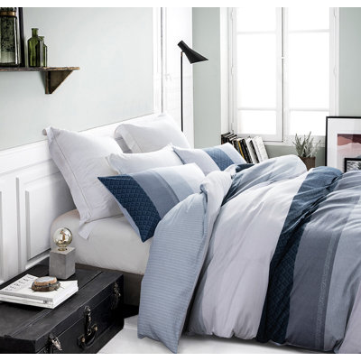SLEEPBELLA Duvet Cover Set, 600 Thread Count Cotton White And Navy Striped Patchwork Comforter Cover Set Reversible Quilt Cover