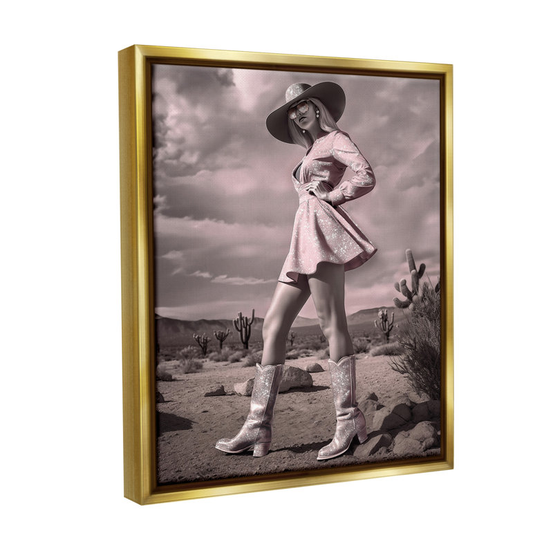 «Glam Cowgirl In Dress Floater Frame» par Ziwei Li sur, H 21 po x l 17 po, Cadre flottant métallique doré