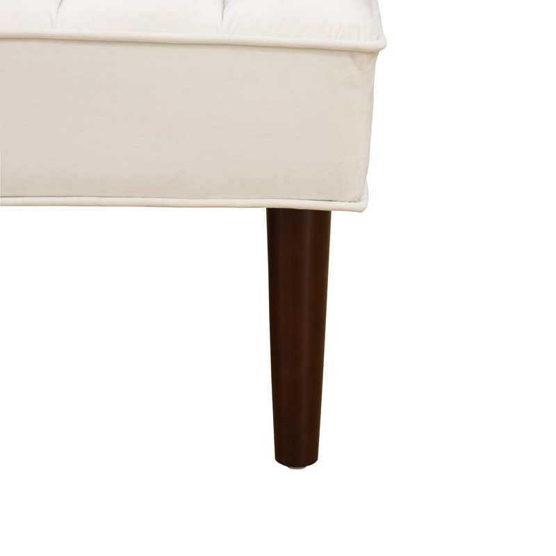 Bancs de tissu moelleux blanc cassé