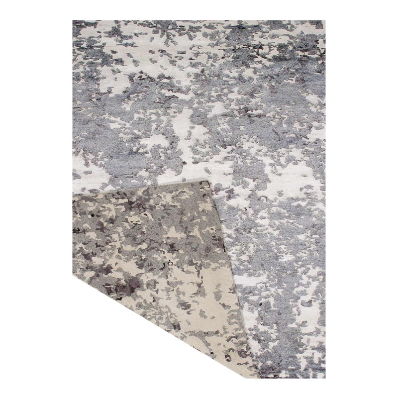 Matzke Silk Area Rug in Gray