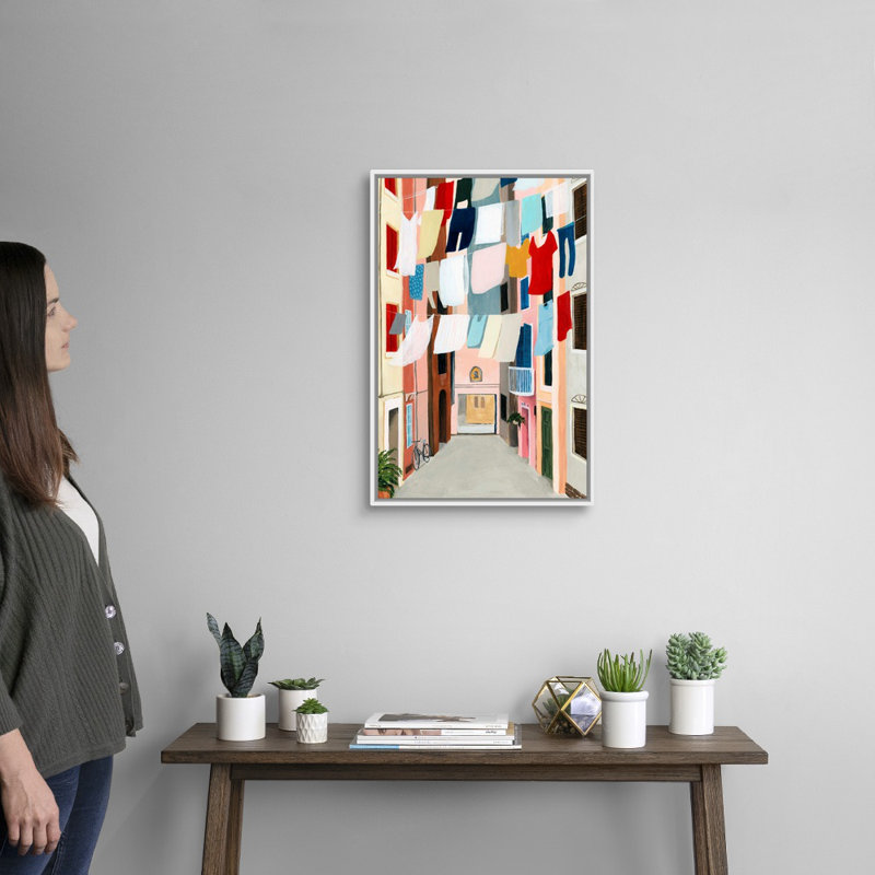 « Laundry Day II » par Grace Popp-impression sur toile, H 26 po x l 18 po x P 1,75 po, Toile blanche encadrée