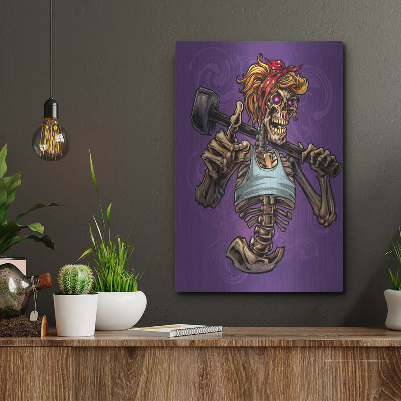 «Sledgehammer Skeleton femelle» par Flyland Designs, H 16 po x l 12 po