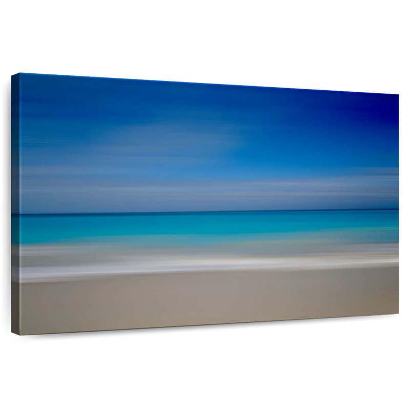Avery Turks Beach Blur