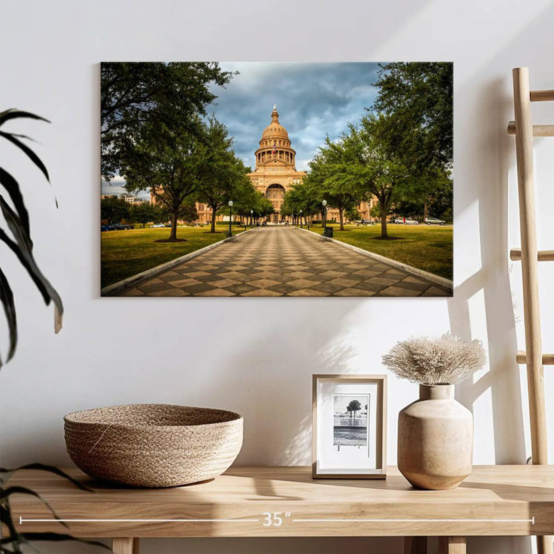 Ravi, Texas State Capitol, H 16 po x l 24 po