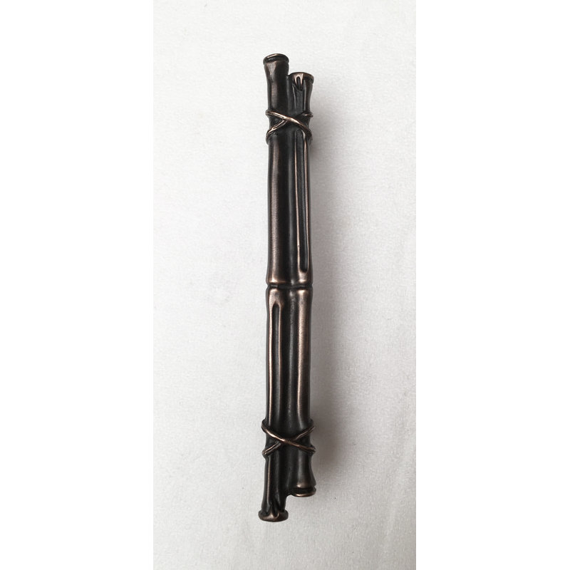 Poignée barre en bambou 4 3/8 po d'un centre à l'autre, Bronze huilé