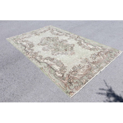 Grand tapis turc beige Oushak idéal pour la salle à manger ou le salon avec un attrait rétro