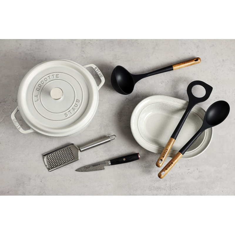 La Cocotte Cast Iron Round Cocotte, 5.5 quarts, White Truffle