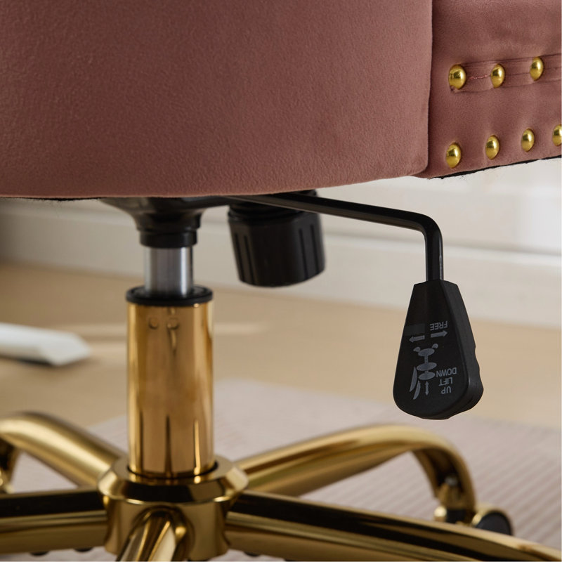 Chaise de bureau rose moderne avec boutons rembourrés en velours, base en métal doré électrolytique, fonction pivotante, coussin à rebond élevé, fonction de bureau réglable à boutons tirés à la main, luxe triple élastique