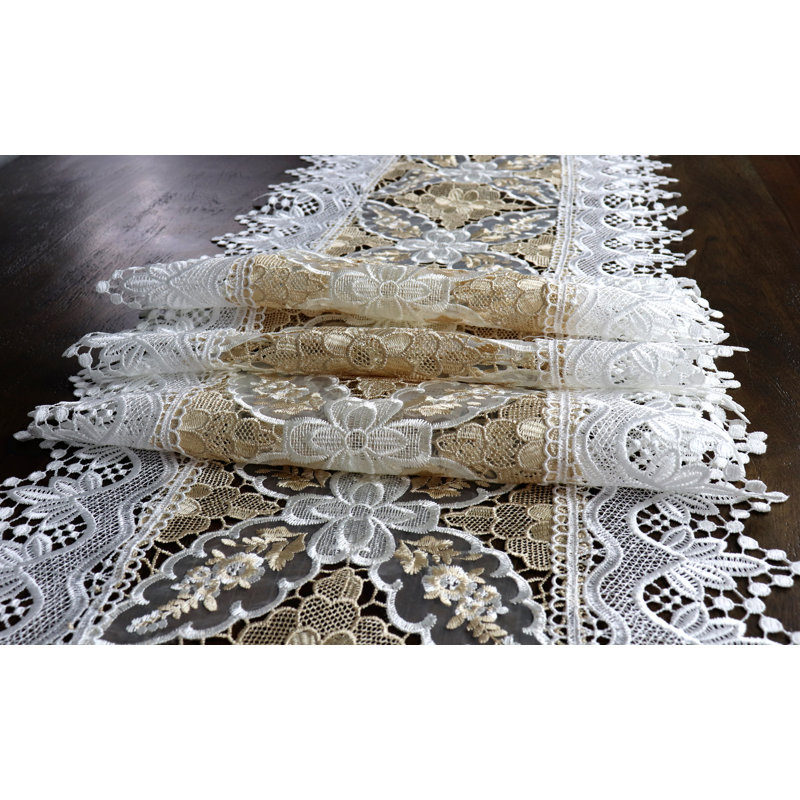 Jeffery Floral Table Runner, 45'' x 16'' 