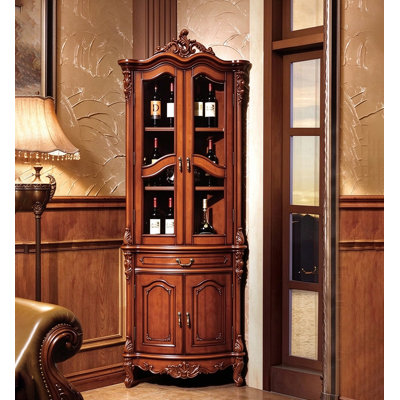 Armoire à vin Ornate