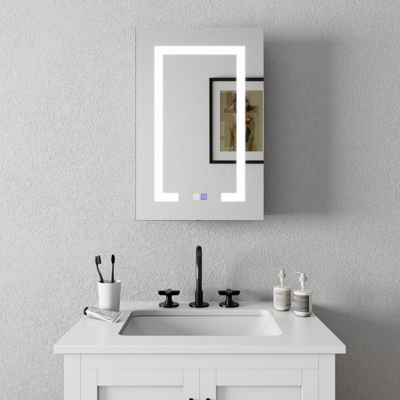 Pharmacie à DEL H 26 po avec miroir et tablettes réglables, H 24 po x l 16 po x P 5,25 po, Gauche