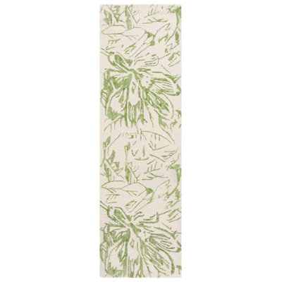 Abbigaile Hand Tufted Wool/Cotton Floral Rug in Ivory/Green