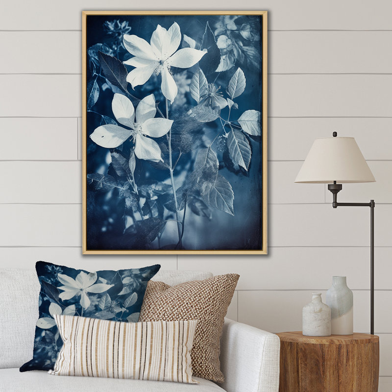 Fleurs sauvages rétro en bleu délavé I - impression, Cadre naturel flottant, H 44 po x l 34 po x P 1,5 po