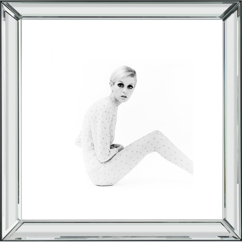 Twiggy - Single Picture Frame Print