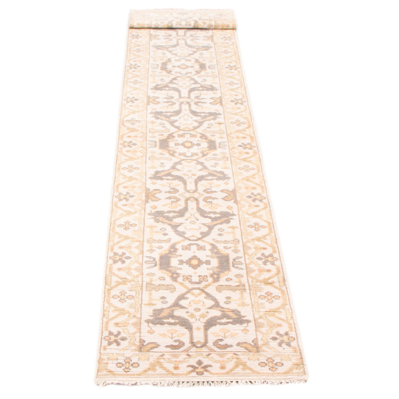 Tapis ivoire Royal Oushak 2 pi 6 po x 19 pi 7 po