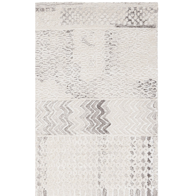 Tajolosa Hand Tufted Viscose/Wool Southwestern Rug in Natural/Ivory, Rectangle 4' x 6'