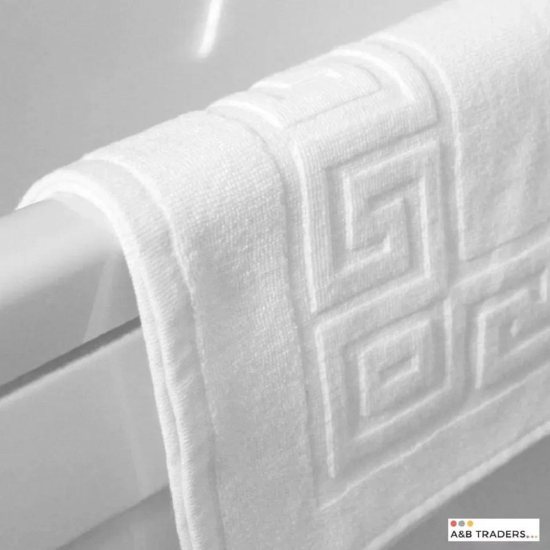 700 GSM Bath Mat – 4x 100% Combed Cotton, Hotel Quality, White 50x75 cm, Greek Border Pattern, Soft & Absorbent