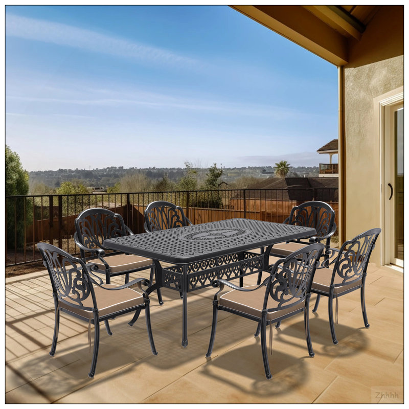 Ensemble de 7 pièces de mobilier de patio en aluminium coulé avec structure et coussins noirs