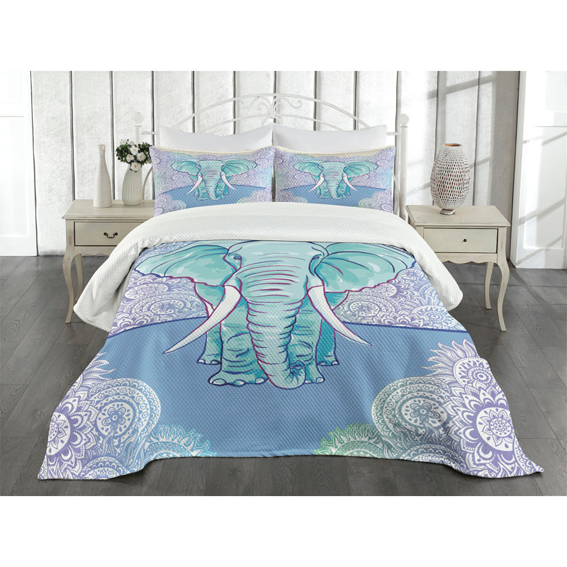 Ambesonne Animal Bedspread, King Bedspread + 2 Standard Shams