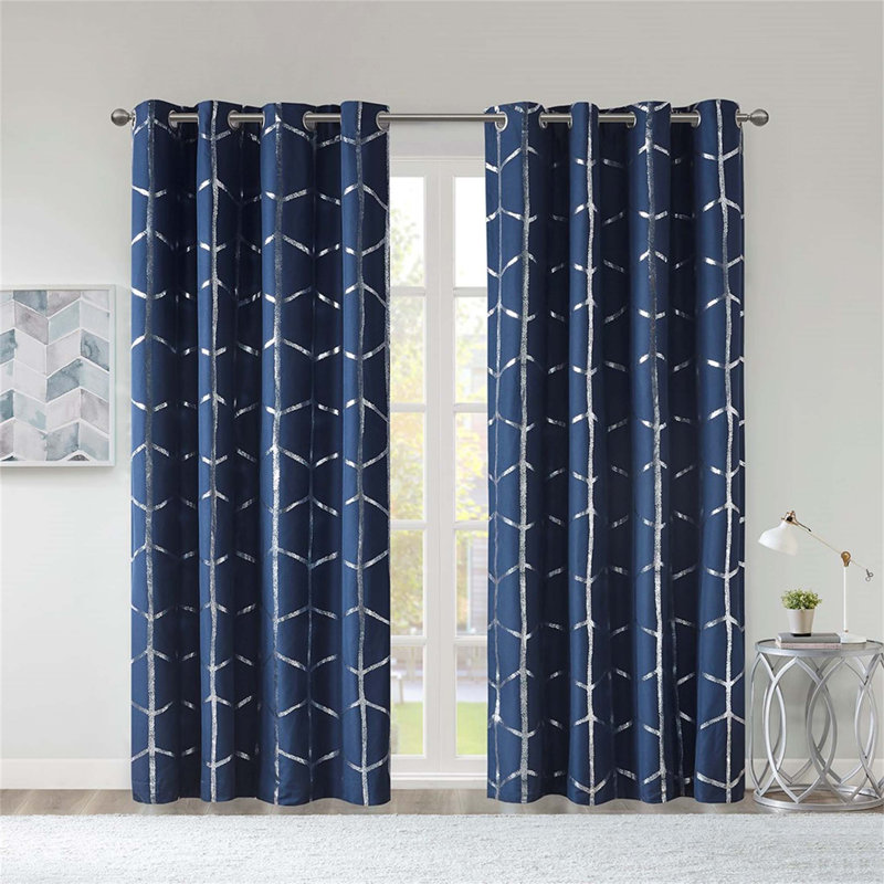 Panneau de rideau simple occultant Lilyah, Gris / argent, L 50 po x L 84 po