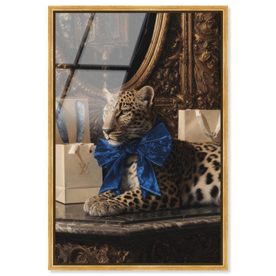 «Velvet Bow Leopard», art mural en verre acrylique ultrabrillant encadré par Art Remedy, cadre doré, 10 x 15
