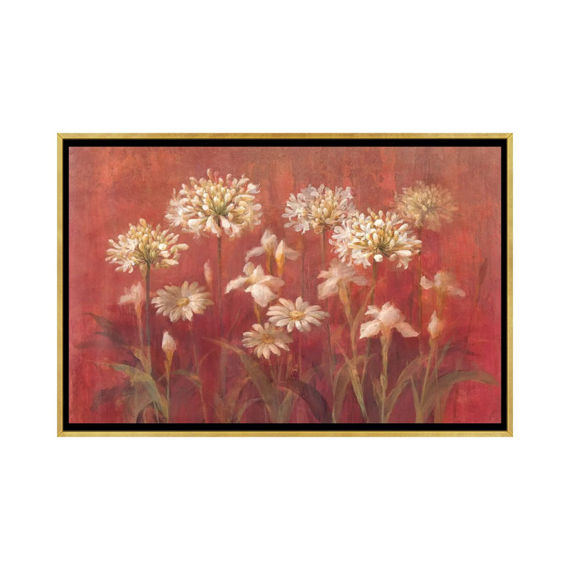 Coastal Hydrangea par Danhui Nai - reproduction d'art, H 18 po x l 26 po x P 1,5 po, Toile encadrée d'or, Aucun mat