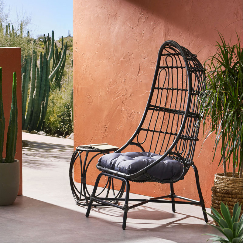 ELON COCOON CHAIR