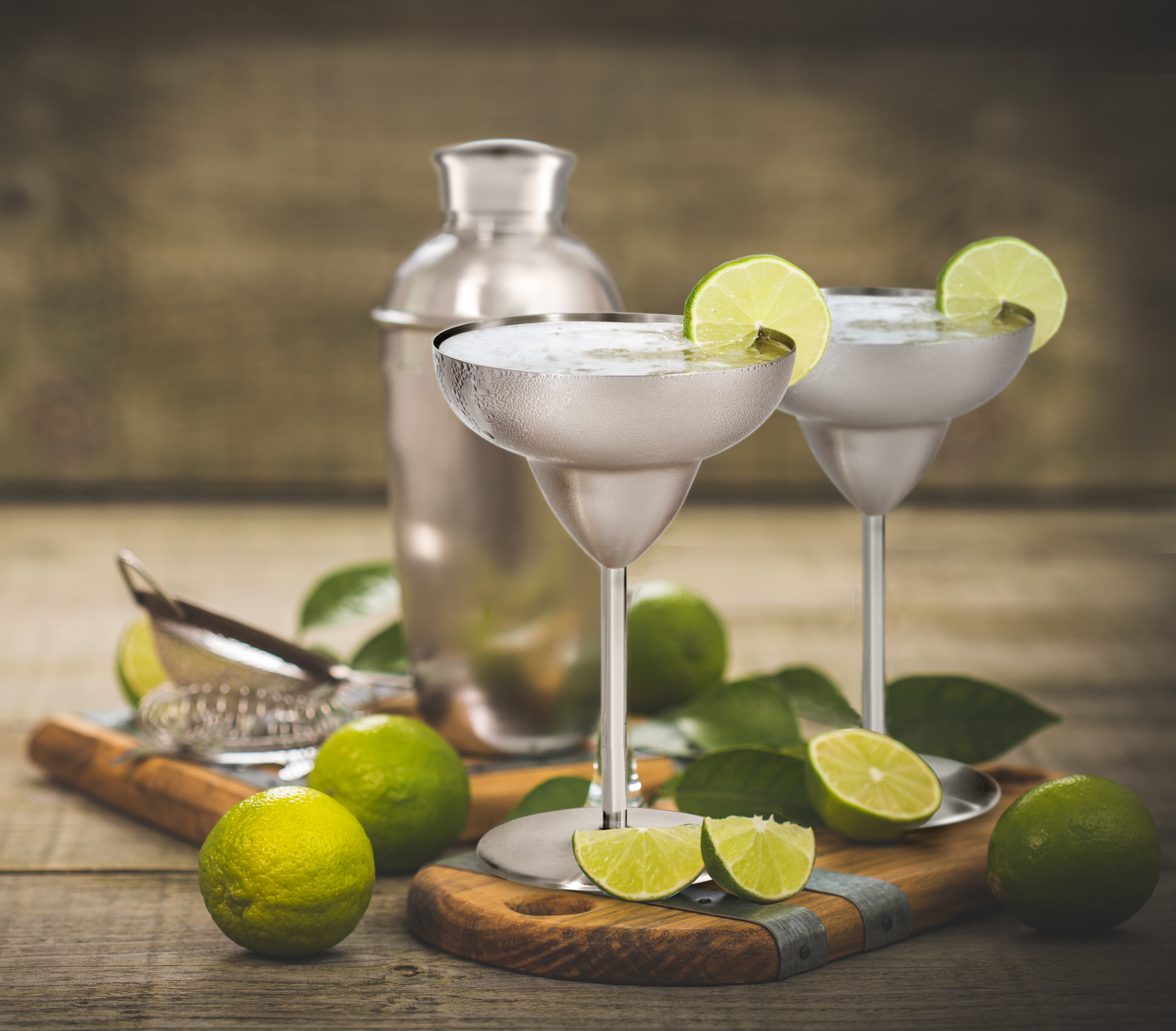 Ihvewuo 2 Pack 18oz Gold Stainless Steel Wine Glasses, Unbreakable - View #5