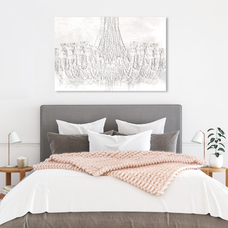 «Decadent Soiree on Chandelier», reproduction d'impression sur toile, H 30 po x l 45 po x P 1,5 po, Toile tendue