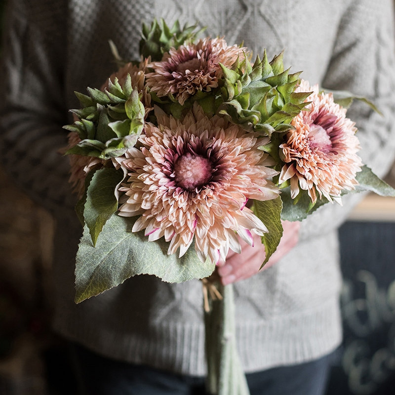 Arrangement floral tournesol rustique Toddington