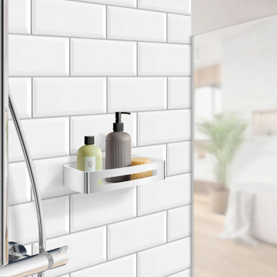 Shower basket with removeable plastic tray 