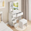Petit meuble-lavabo avec tiroir à gauche et tabouret rembourré, petite commode pratique-694176286