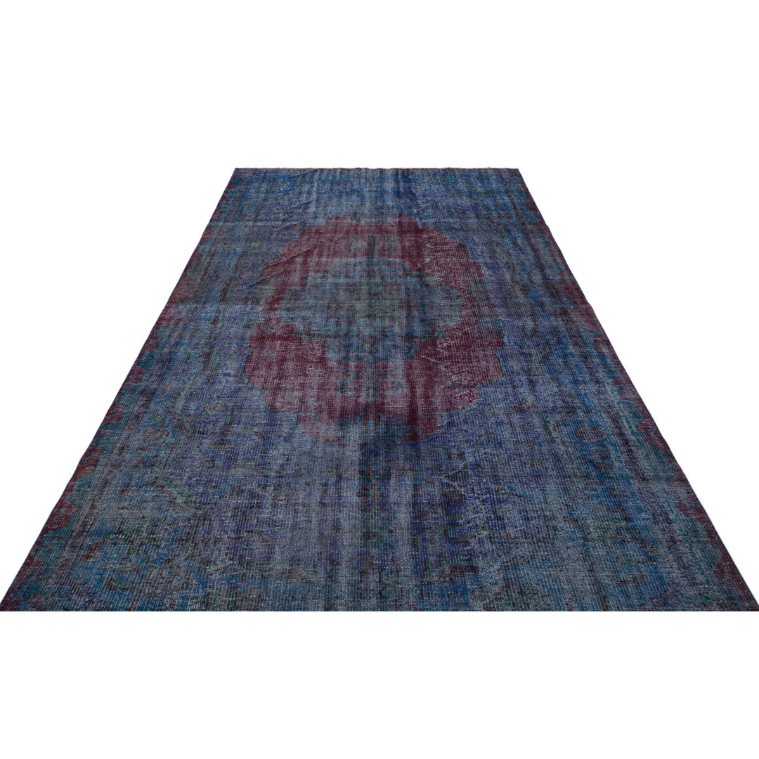 Round Jeannie Hand Knotted Area Rug