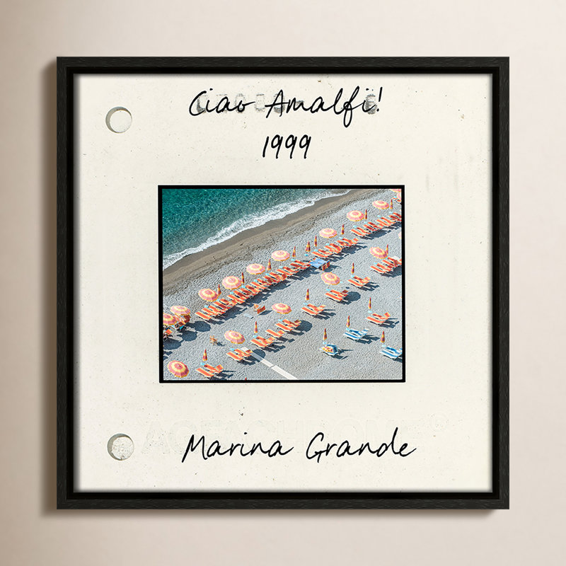 Amalfi, Italie - reproduction de Marina Grande par Danita Dalmont, Toile encadrée flottante espresso