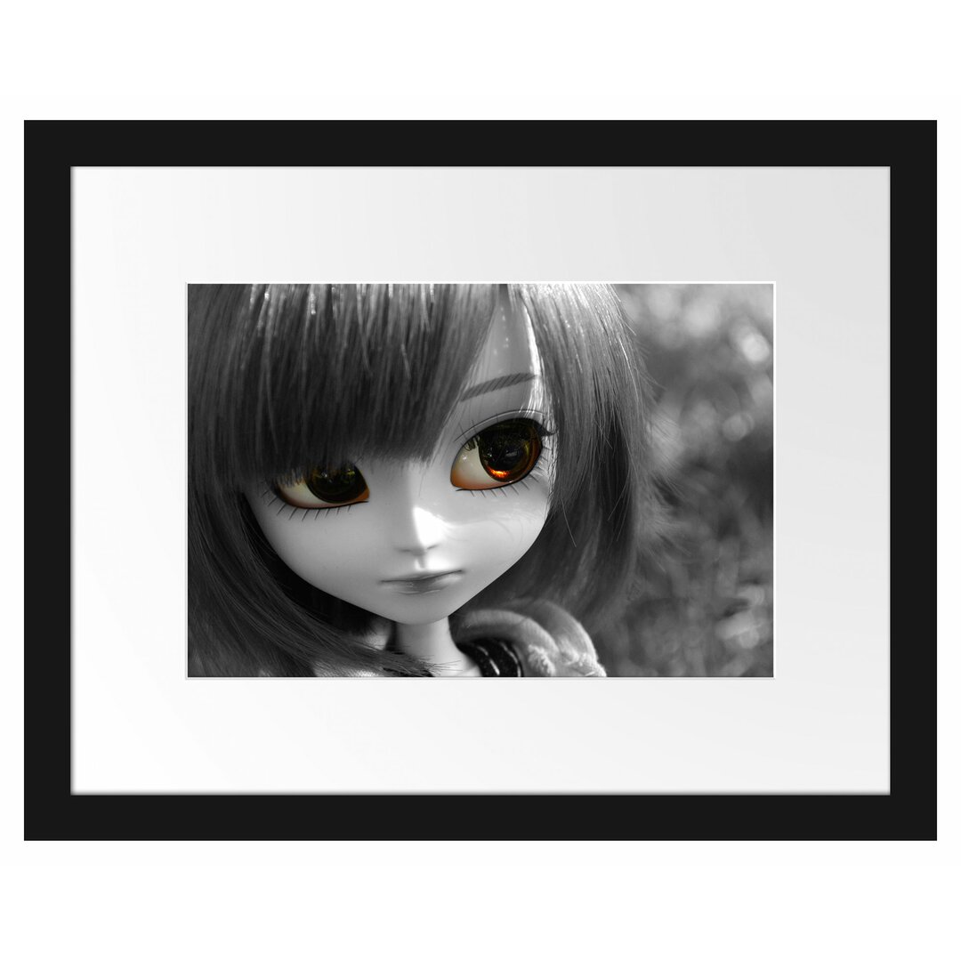 Gerahmtes Poster Pullip-Püppchen auf Sommerwiese