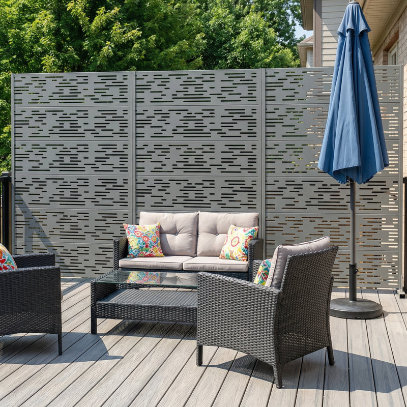 Panneau de clôture en métal pour l'extérieur, Gris, 72" H x 94" W x 16" D