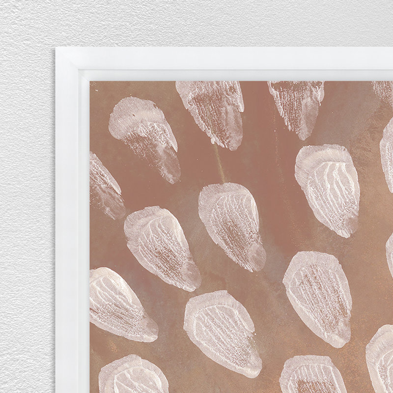«He Loves Me» par Danielle Davis - peinture sur cadre flottant
