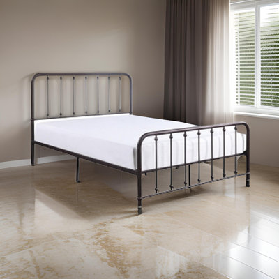 Lueras Metal Spindle Bed